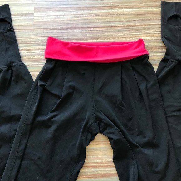 Lululemon Stir It Up Black & Pink Stirrup Pants w/ Pleated Waist Stirrup Joggers - Picture 6 of 12